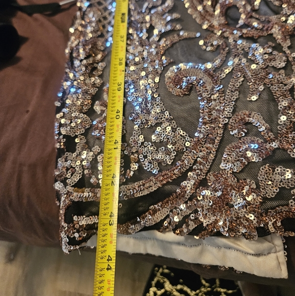 Heading to the party midi dress - Picture 3 of 14